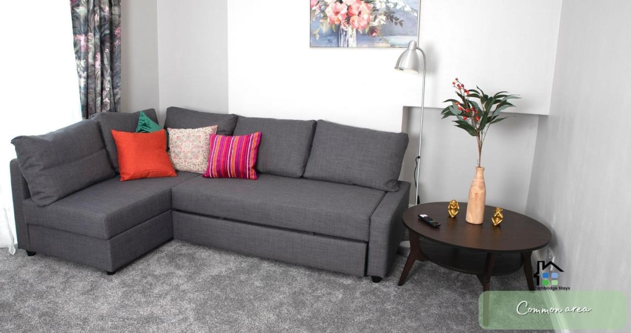 Cambridge Stays 4-5Br House-Garden-Lots Of Parking-15 Min To City-Close To Motorway Girton  Exterior photo