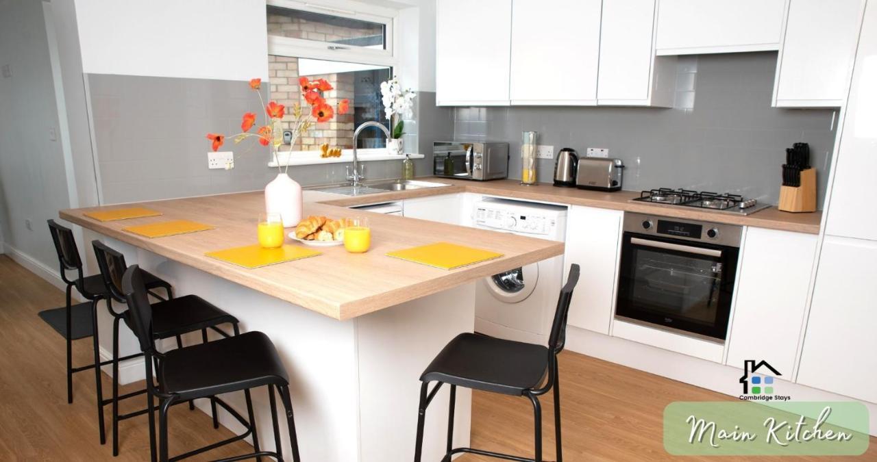 Cambridge Stays 4-5Br House-Garden-Lots Of Parking-15 Min To City-Close To Motorway Girton  Exterior photo