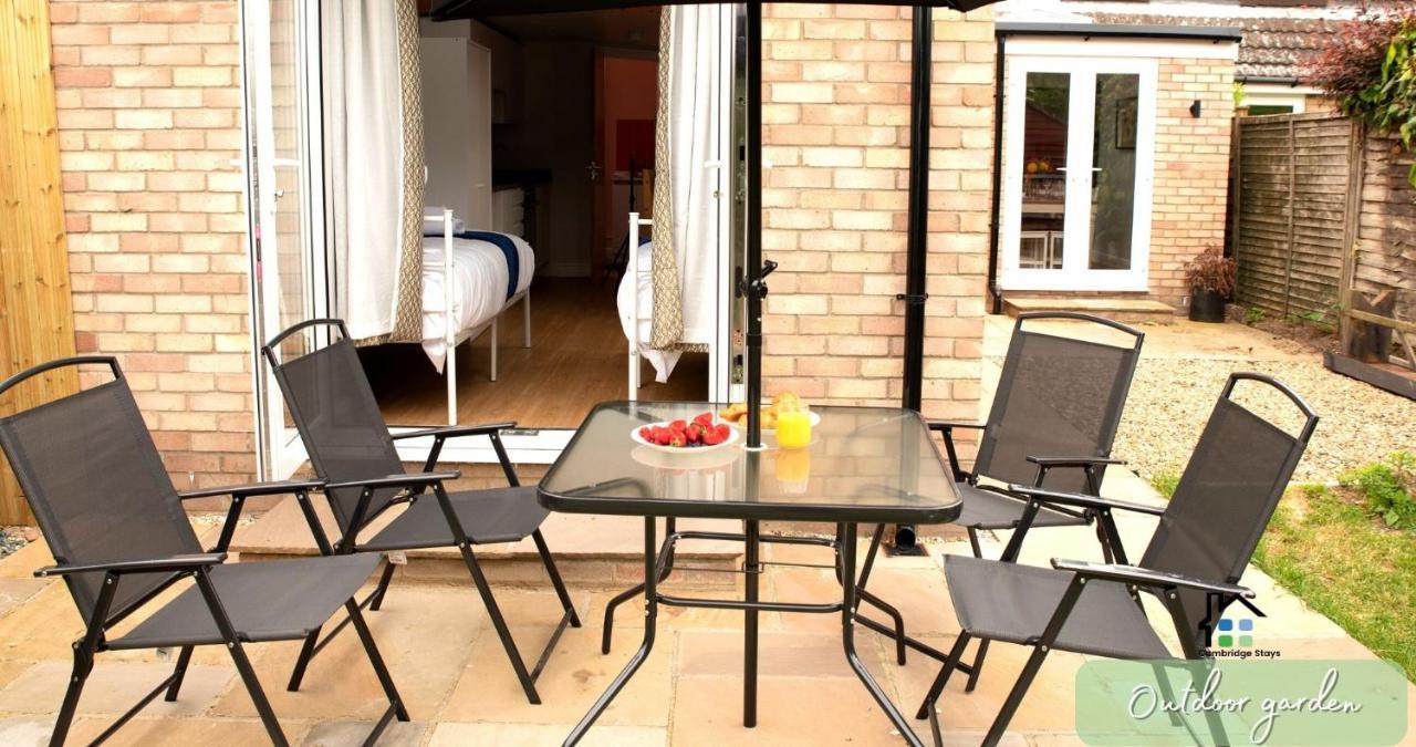Cambridge Stays 4-5Br House-Garden-Lots Of Parking-15 Min To City-Close To Motorway Girton  Exterior photo